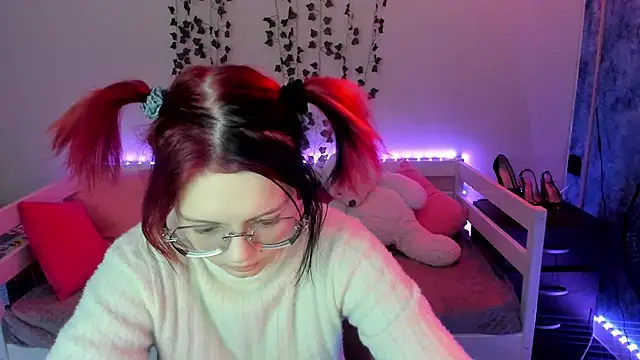 shy elina01 online show from 11/18/25, 10:18