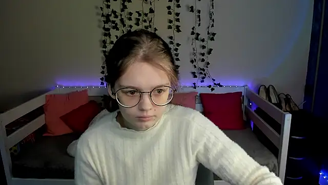 shy elina01 online show from 10/21/25, 10:25