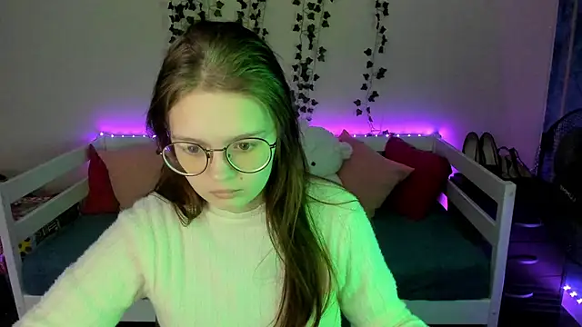 shy elina01 online show from 10/24/25, 10:47