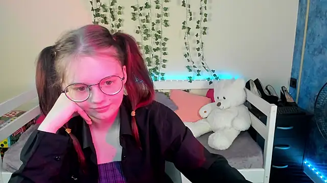shy elina01 online show from 10/02/25, 11:46