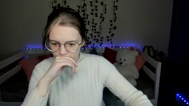 shy elina01 online show from 11/03/25, 10:52