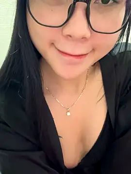 Linh5790 online show from 11/04/25, 12:20