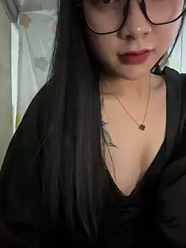 Linh5790 online show from 10/02/25, 04:43