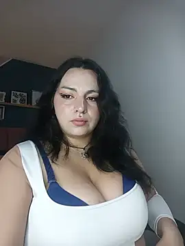 Snapshot of Ana_coral chatting on 05/29/26, 04:07 Ana coral online show from 05/29/26, 04:07