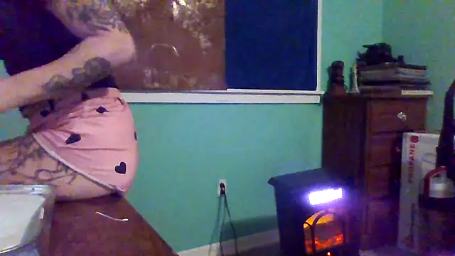 Snapshot of Rileyy7tk chatting on 12/15/25, 08:20 Rileyy7tk online show from 12/15/25, 08:20