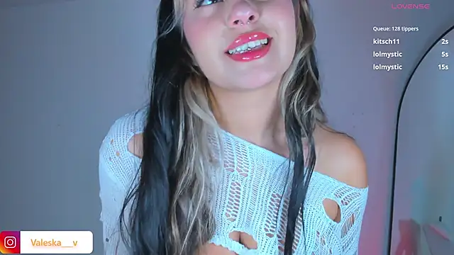 valeska  V online show from 11/02/25, 04:06