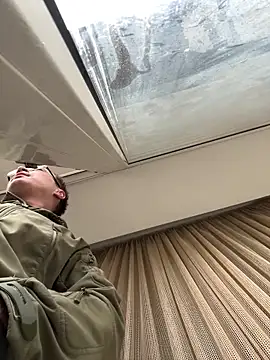 Snapshot of viktor1992-1-1 chatting on 02/24/26, 07:42 viktor1992-1-1 online show from 02/24/26, 07:42