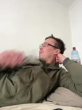 Snapshot of viktor1992-1-1 chatting on 03/02/26, 09:49 viktor1992-1-1 online show from 03/02/26, 09:49