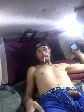 LetMeLiqU online show from 10/26/25, 07:42