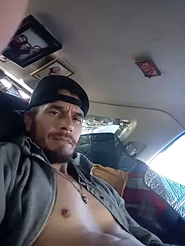 LetMeLiqU online show from 11/18/25, 08:45