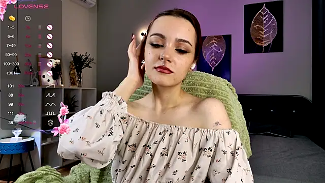 ElizabethMilller  online show from 11/01/25, 11:09