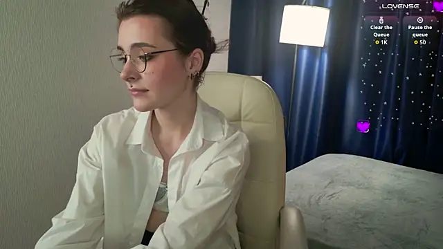 ElizabethMilller  online show from 06/13/26, 09:46