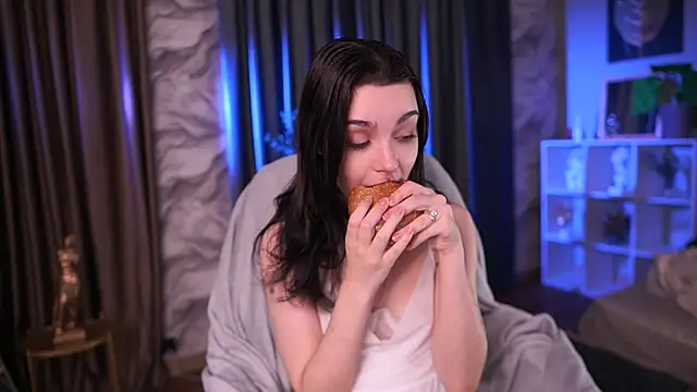 ElizabethMilller  online show from 04/17/26, 10:23