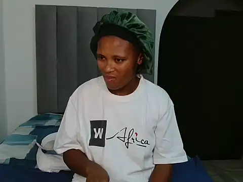 Sex bomb30 online show from 10/26/25, 09:15