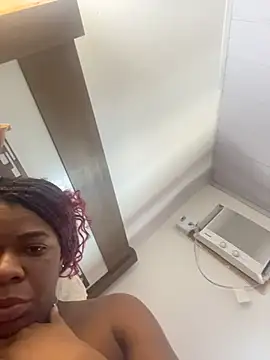 Priihmedeiros online show from 11/25/25, 02:17