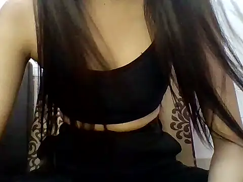 Hotty kaira online show from 05/13/26, 04:14