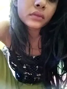 Snapshot of Hot-Aruhi chatting on 10/15/25, 05:21 Hot-Aruhi online show from 10/15/25, 05:21