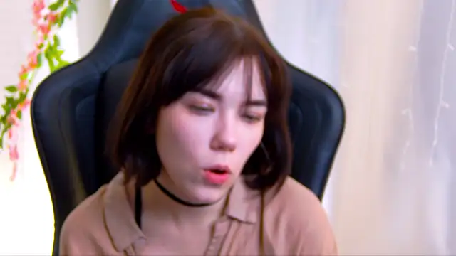 Kelly foox online show from 10/19/25, 09:01