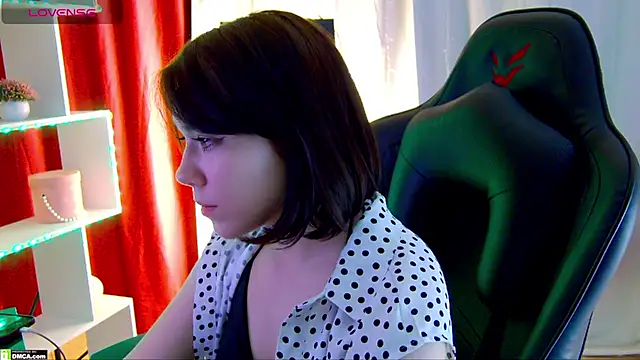 Kelly foox online show from 11/17/25, 09:46