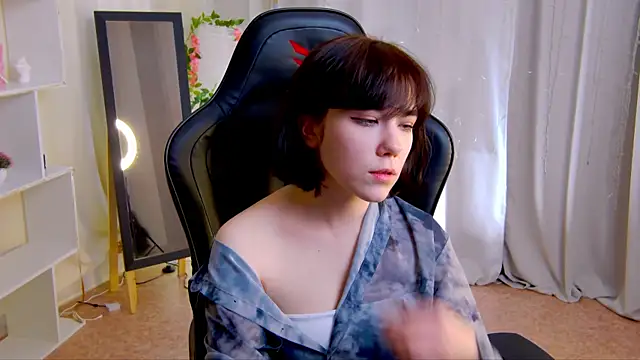 Kelly foox online show from 10/21/25, 09:19