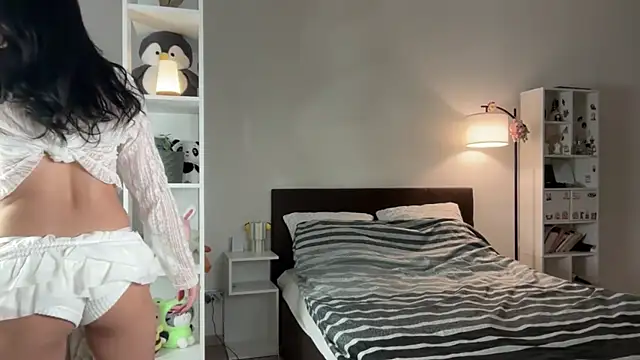 yourlittlesunrise  online show from 04/02/26, 06:20