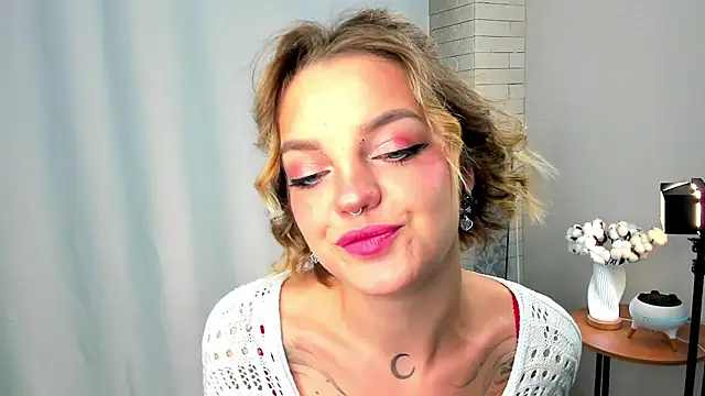 Snapshot of FeliceSpigner chatting on 10/06/25, 03:13 FeliceSpigner online show from 10/06/25, 03:13