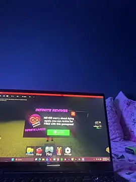 meadowmoon3 online show from 04/17/26, 04:37