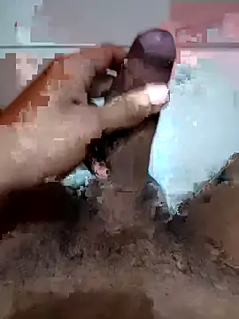 Elegant Guy online show from 10/28/25, 12:48