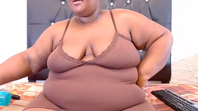 LadyBear2002 online show from 04/05/26, 09:43