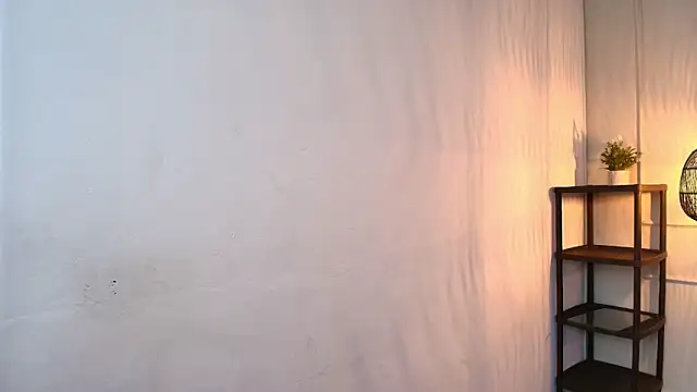 Nikki Vesper online show from 11/05/25, 12:08