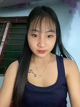 banlinh004 online show from 10/20/25, 05:13