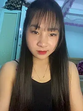 banlinh004 online show from 02/17/26, 02:36