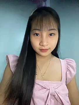 banlinh004 online show from 10/04/25, 02:07