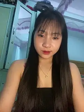 banlinh004 online show from 02/25/26, 04:18