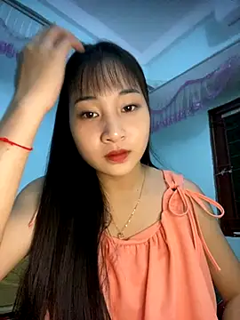 banlinh004 online show from 11/08/25, 02:53