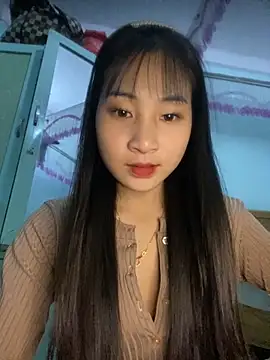 banlinh004 online show from 11/24/25, 07:41