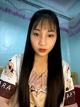 banlinh004 online show from 10/31/25, 02:35