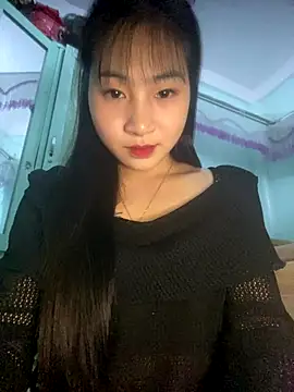 banlinh004 online show from 12/19/25, 02:41