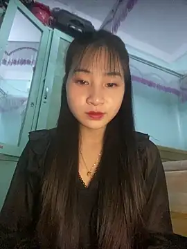 banlinh004 online show from 12/20/25, 01:36