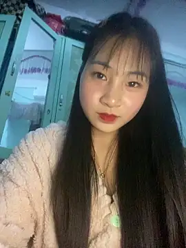 banlinh004 online show from 12/16/25, 02:21