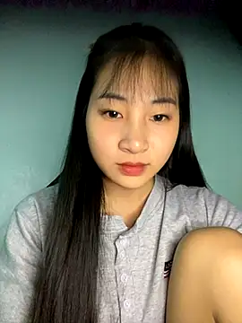 banlinh004 online show from 10/23/25, 06:45