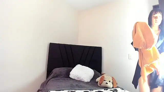 ValeStone online show from 12/02/25, 09:16