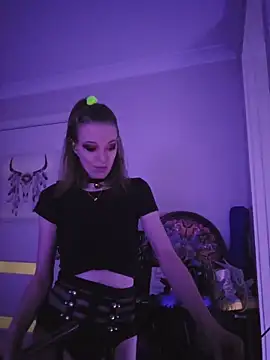 lonely Cosplay chick online show from 11/28/25, 01:55