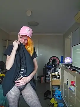 Snapshot of lonely_Cosplay_chick chatting on 01/16/26, 06:28 lonely Cosplay chick online show from 01/16/26, 06:28