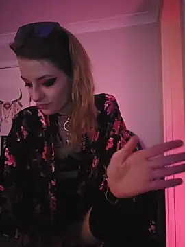 Snapshot of lonely_Cosplay_chick chatting on 12/20/25, 11:24 lonely Cosplay chick online show from 12/20/25, 11:24