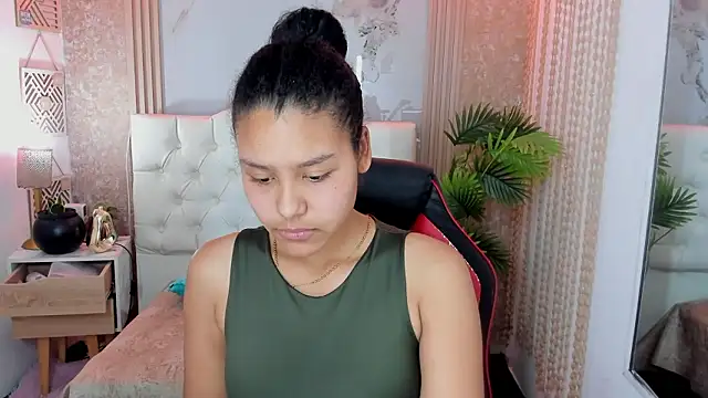 AriaVega online show from 03/25/26, 12:37