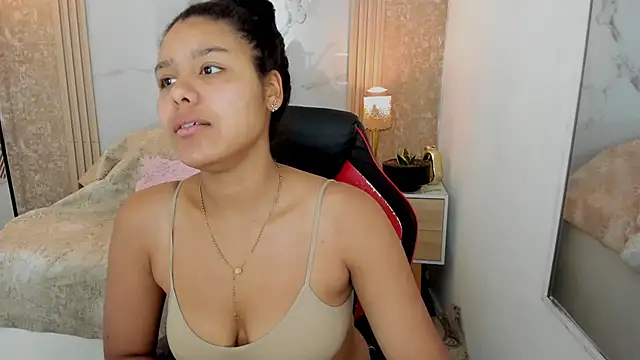 AriaVega online show from 05/22/26, 12:47