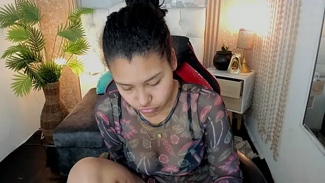 AriaVega online show from 04/12/26, 01:14
