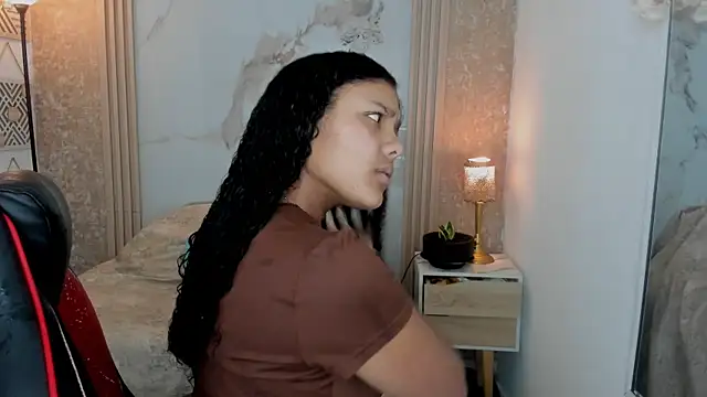 Snapshot of AriaVega chatting on 06/09/26, 01:01 AriaVega online show from 06/09/26, 01:01
