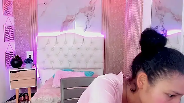 AriaVega online show from 02/07/26, 12:24